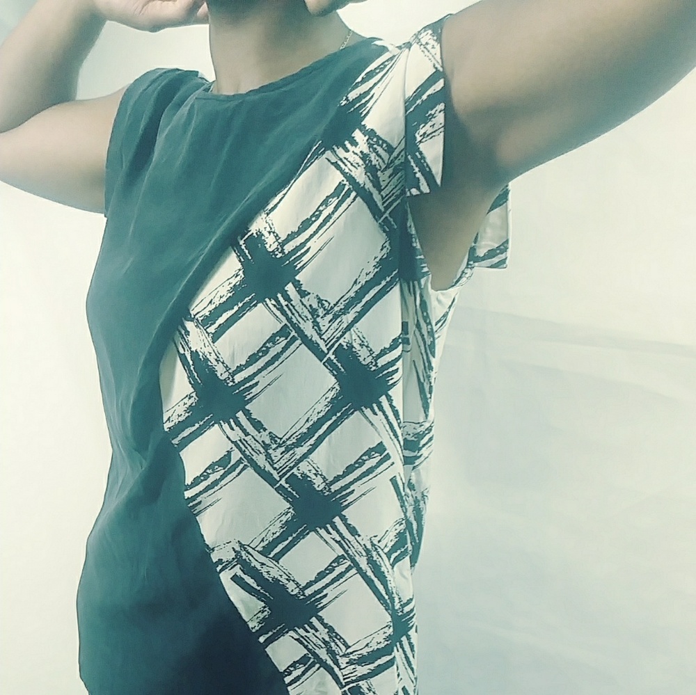 Silk Color Block Top - Picture 6 of 6